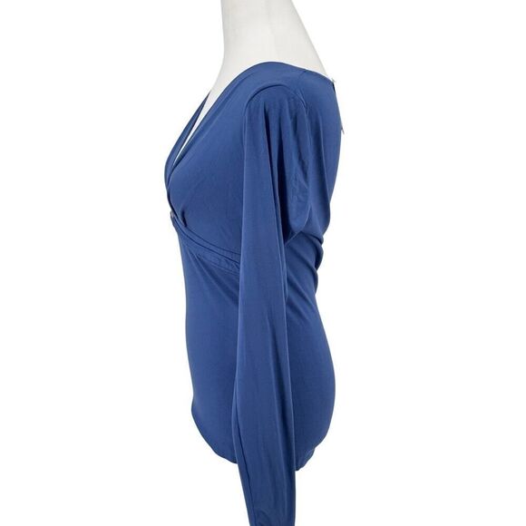 Chic & Flirty Deep V-Neck Top – United Colors of Benetton | Long Sleeve Blouse - Picture 3 of 9